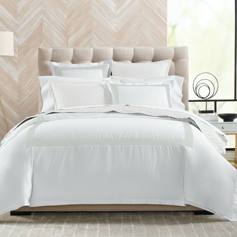 NIB [ KING ] Duvet Cover for Hudson Park Embroidered Geo - Picture 11 of 12